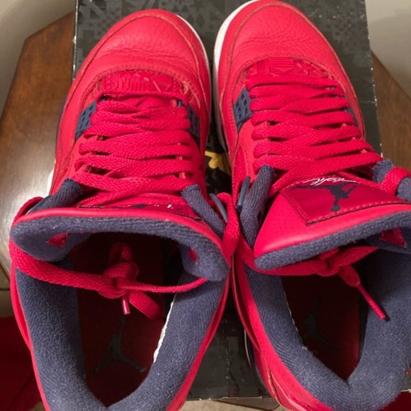 Jordan 4 Fiba - Picture 12 of 16